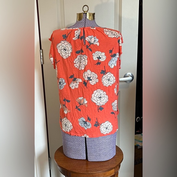 LOFT Red and White Short Sleeve Tee - Picture 3 of 7